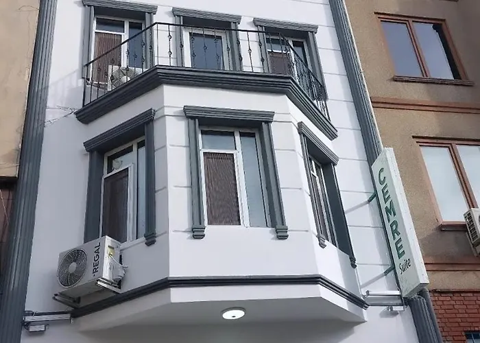 Kadikoey Cemre * اسطنبول